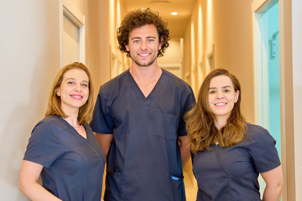 Equipo médico de Clínica Alpha, una de las mejores clínicas capilares en Madrid